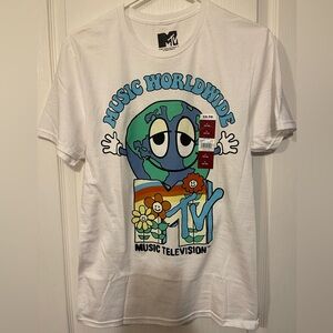 NWT white MTV t-shirt. Size small.